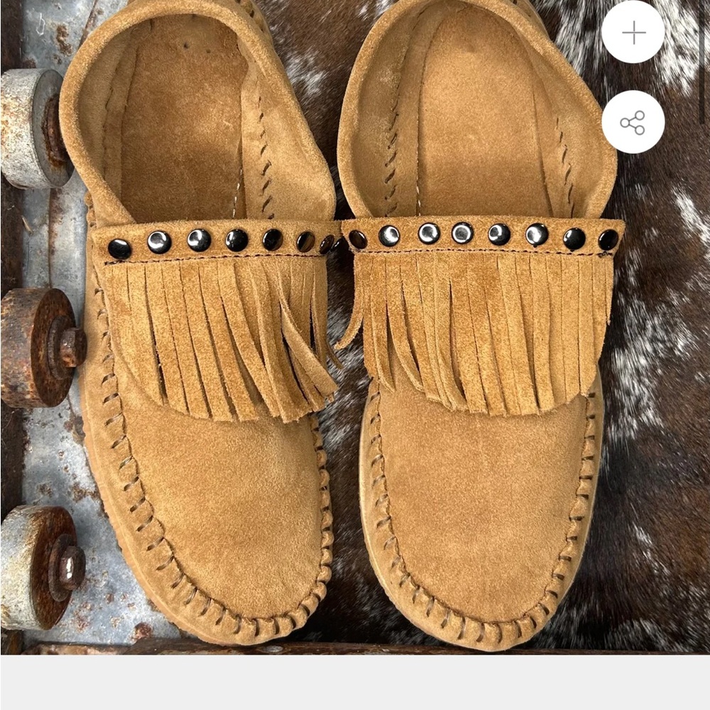 Fringed Tan Moccasins